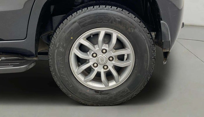 2018 Mahindra TUV300 T10, Diesel, Manual, 66,083 km, Left Rear Wheel
