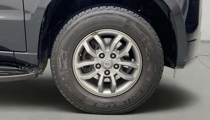 2018 Mahindra TUV300 T10, Diesel, Manual, 66,083 km, Right Front Wheel