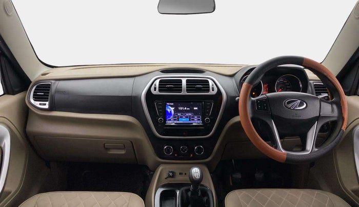 2018 Mahindra TUV300 T10, Diesel, Manual, 66,083 km, Dashboard
