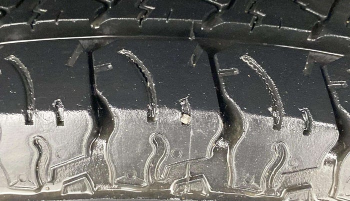 2018 Mahindra TUV300 T10, Diesel, Manual, 66,083 km, Left Rear Tyre Tread