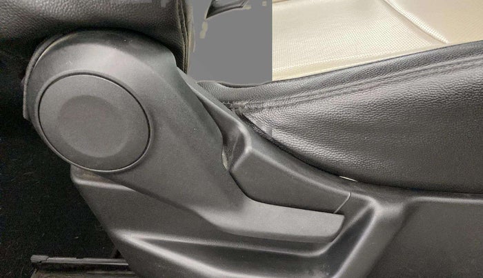 2019 Maruti New Wagon-R ZXI 1.2 AMT, Petrol, Automatic, 22,076 km, Driver Side Adjustment Panel