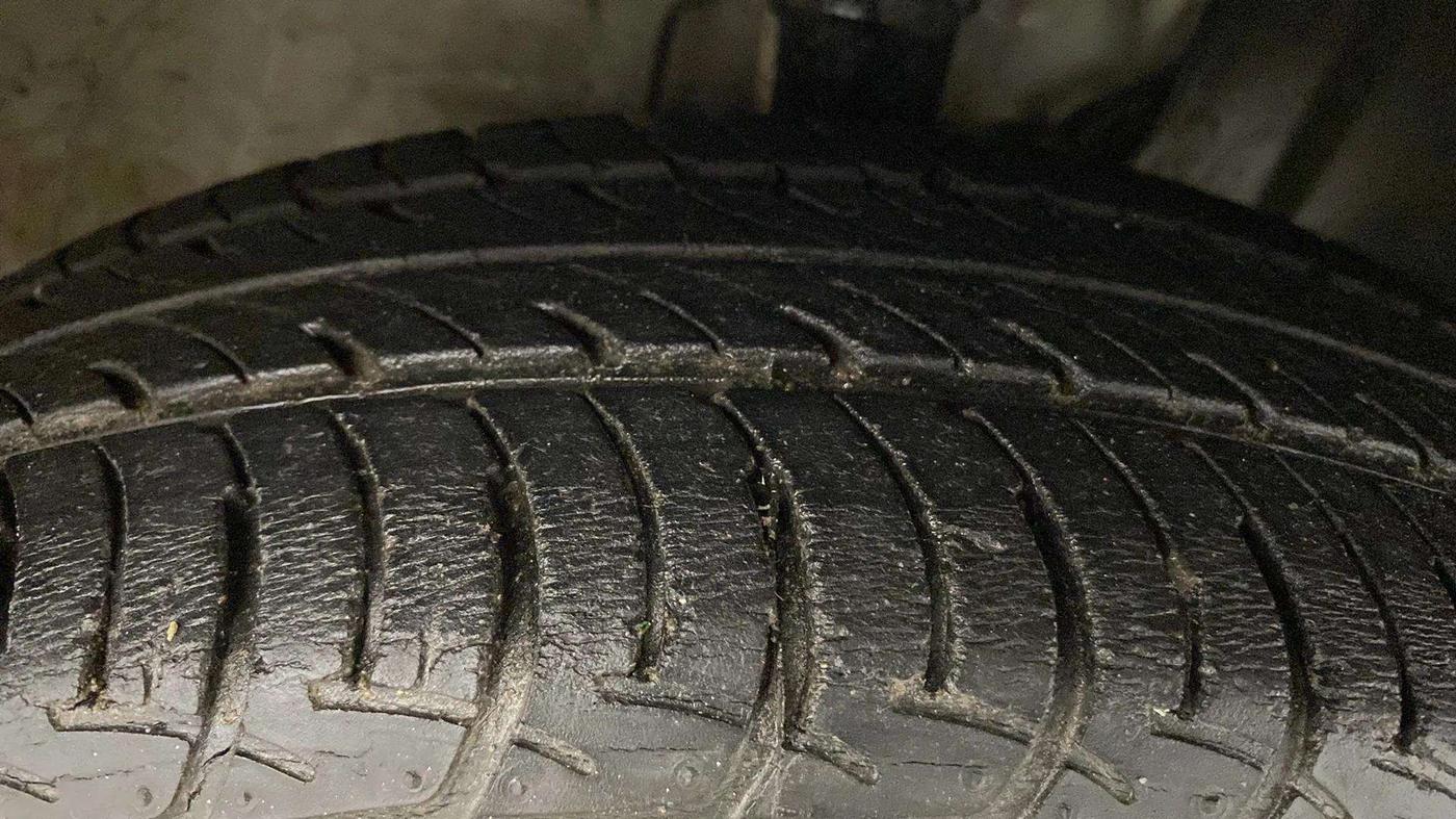 2019 Maruti New Wagon-R ZXI 1.2 AMT, Petrol, Automatic, 22,261 km, Right Front Tyre Tread