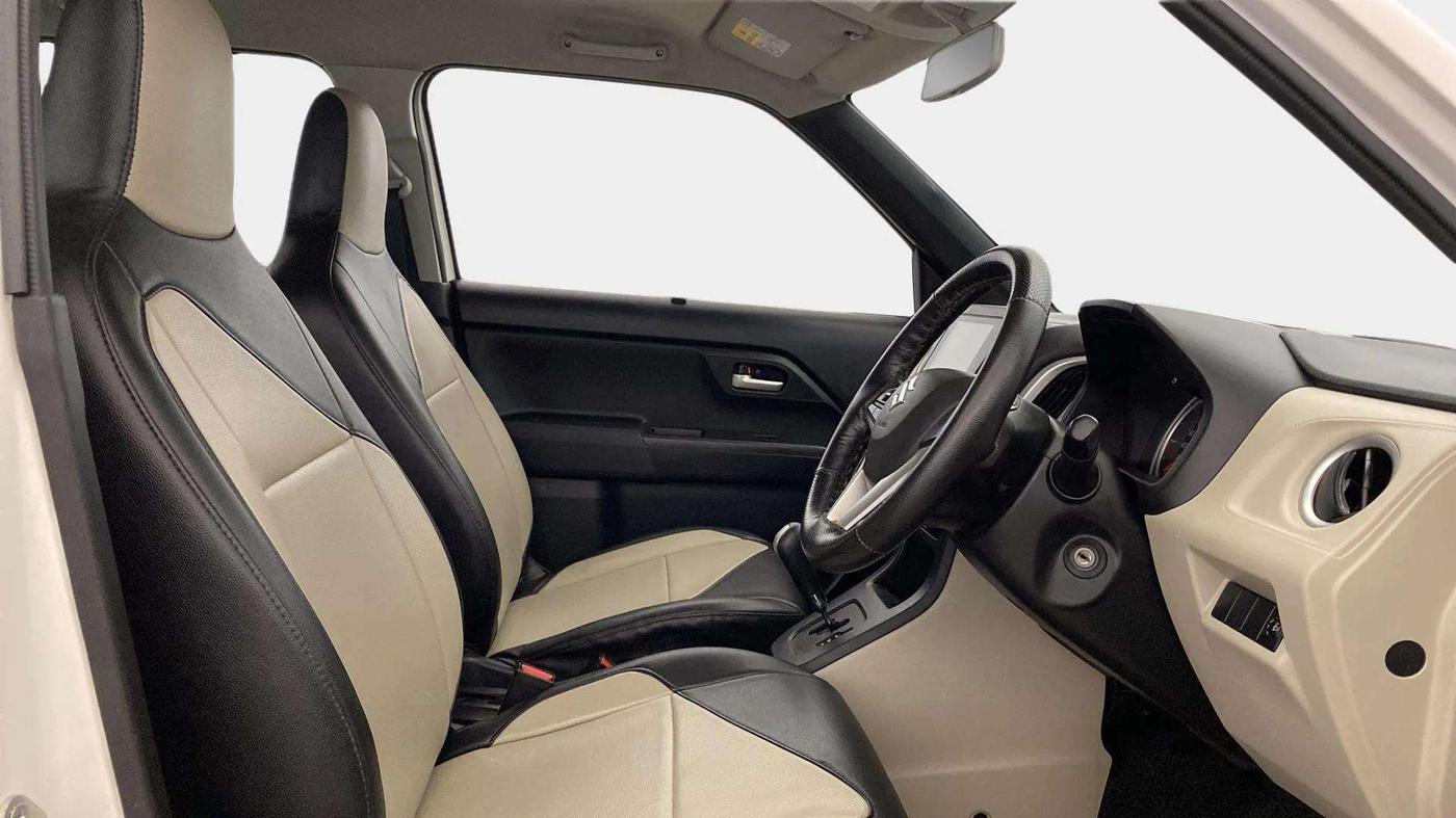 2019 Maruti New Wagon-R ZXI 1.2 AMT, Petrol, Automatic, 22,261 km, Right Side Front Door Cabin