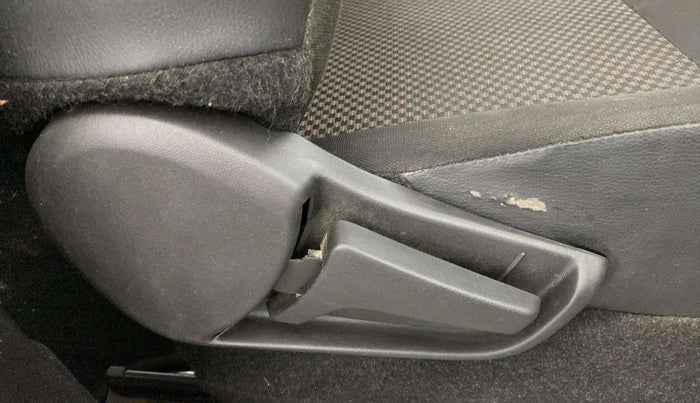 2022 Maruti S PRESSO VXI+, Petrol, Manual, 27,925 km, Driver Side Adjustment Panel