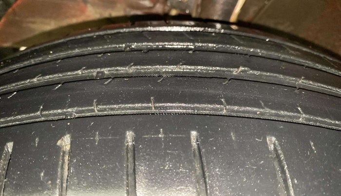 2020 Maruti Swift ZXI PLUS, Petrol, Manual, 36,058 km, Left Front Tyre Tread