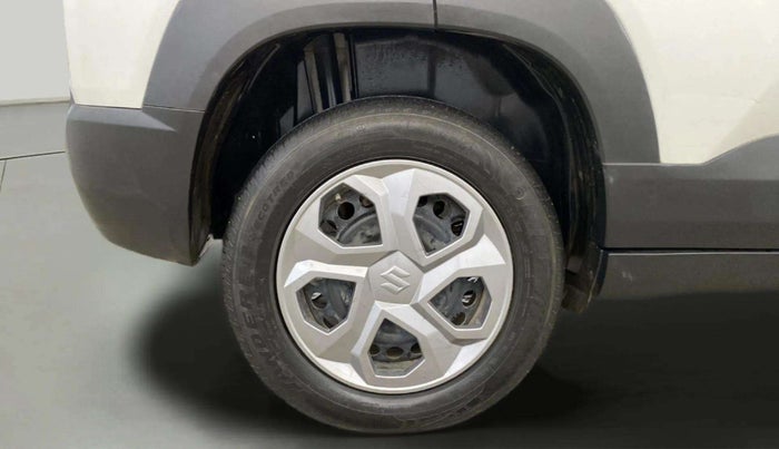 2023 Maruti BREZZA LXI S- CNG, CNG, Manual, 40,270 km, Right Rear Wheel