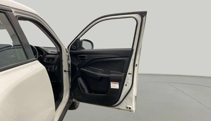 2023 Maruti BREZZA LXI S- CNG, CNG, Manual, 40,270 km, RHS Front Door