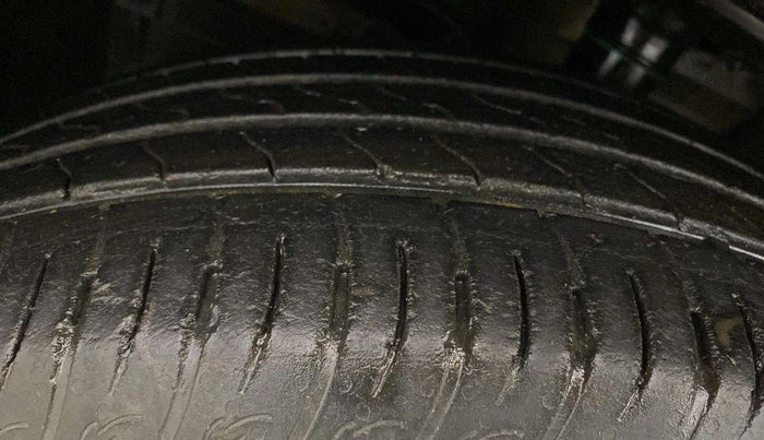 2023 Maruti BREZZA LXI S- CNG, CNG, Manual, 40,270 km, Left Front Tyre Tread
