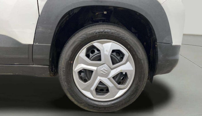 2023 Maruti BREZZA LXI S- CNG, CNG, Manual, 40,270 km, Right Front Wheel