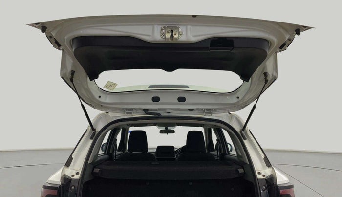 2023 Maruti BREZZA LXI S- CNG, CNG, Manual, 40,270 km, Boot Door Open