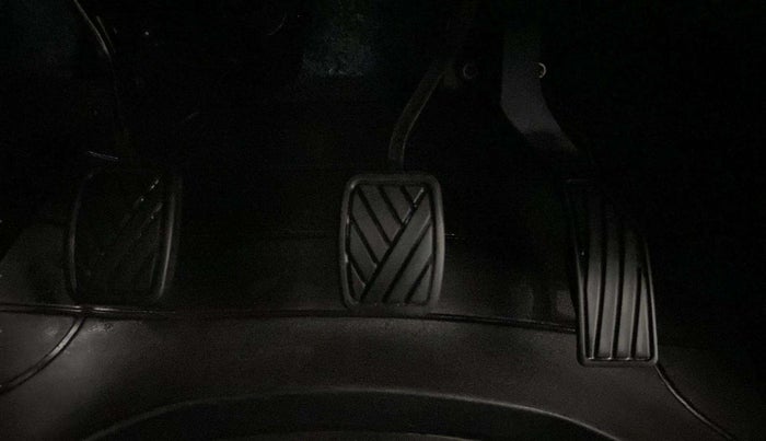2023 Maruti BREZZA LXI S- CNG, CNG, Manual, 40,270 km, Pedals