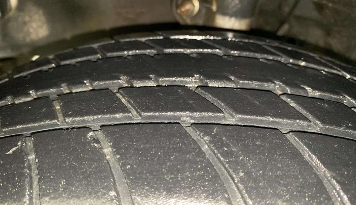 2015 Honda Amaze 1.2L I-VTEC VX, Petrol, Manual, 18,679 km, Left Front Tyre Tread