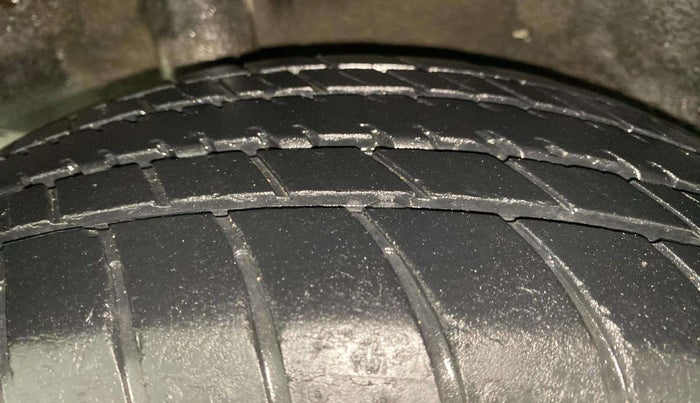 2015 Honda Amaze 1.2L I-VTEC VX, Petrol, Manual, 18,679 km, Right Rear Tyre Tread
