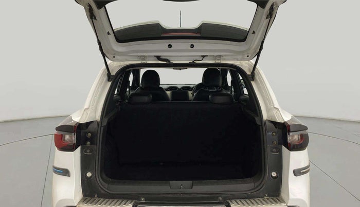 2022 Nissan MAGNITE XE, Petrol, Manual, 27,899 km, Boot Open Zoomed View