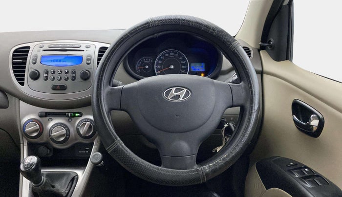2015 Hyundai i10 SPORTZ 1.1, Petrol, Manual, 39,595 km, Steering Wheel Close Up