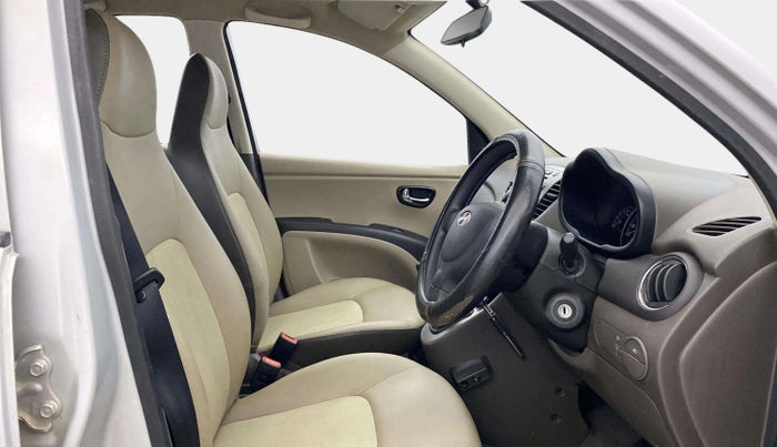 2015 Hyundai i10 SPORTZ 1.1, Petrol, Manual, 39,595 km, Right Side Front Door Cabin