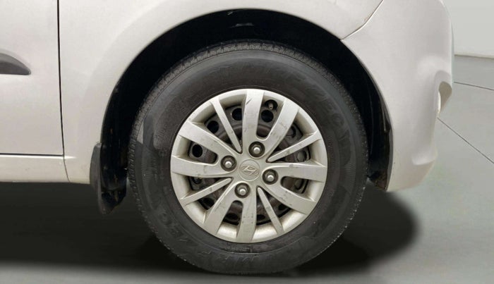 2015 Hyundai i10 SPORTZ 1.1, Petrol, Manual, 39,595 km, Right Front Wheel