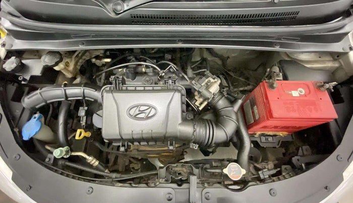 2015 Hyundai i10 SPORTZ 1.1, Petrol, Manual, 39,595 km, Engine View