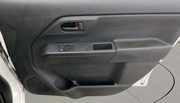 2023 Maruti New Wagon-R LXI 1.0, Petrol, Manual, 12,743 km, Driver Side Door Panels Control