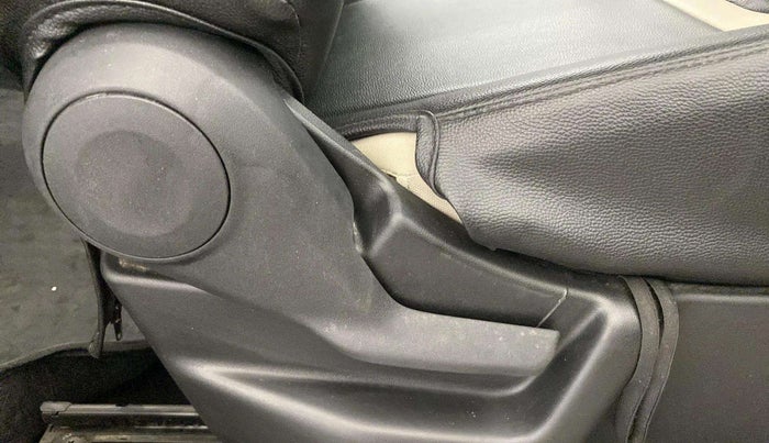 2023 Maruti New Wagon-R LXI 1.0, Petrol, Manual, 12,743 km, Driver Side Adjustment Panel