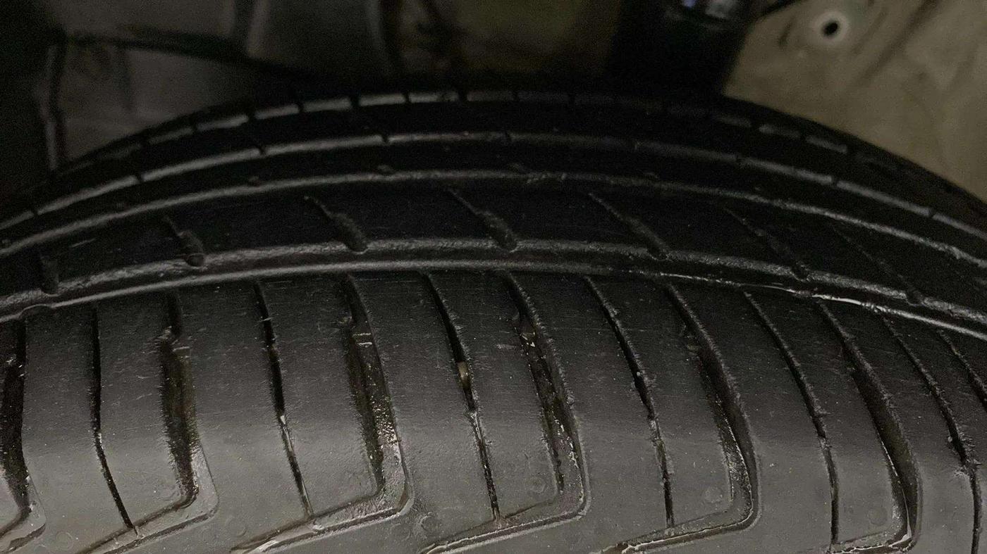 2023 Maruti New Wagon-R LXI 1.0, Petrol, Manual, 12,743 km, Left Front Tyre Tread