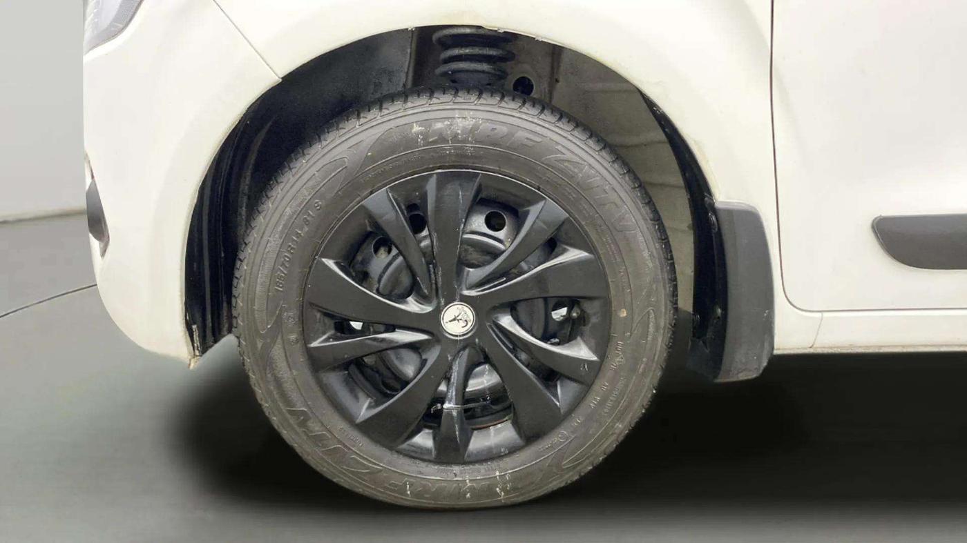 2019 Maruti New Wagon-R VXI (O) 1.2 AMT, Petrol, Automatic, 41,027 km, Left Front Wheel
