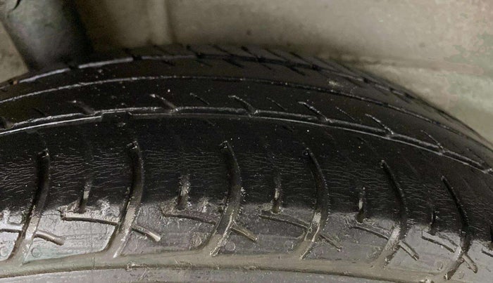 2019 Maruti New Wagon-R VXI (O) 1.2 AMT, Petrol, Automatic, 41,027 km, Right Rear Tyre Tread