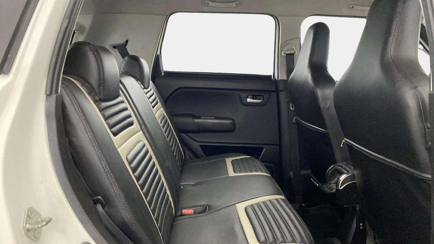2019 Maruti New Wagon-R VXI (O) 1.2 AMT, Petrol, Automatic, 41,027 km, Right Side Rear Door Cabin