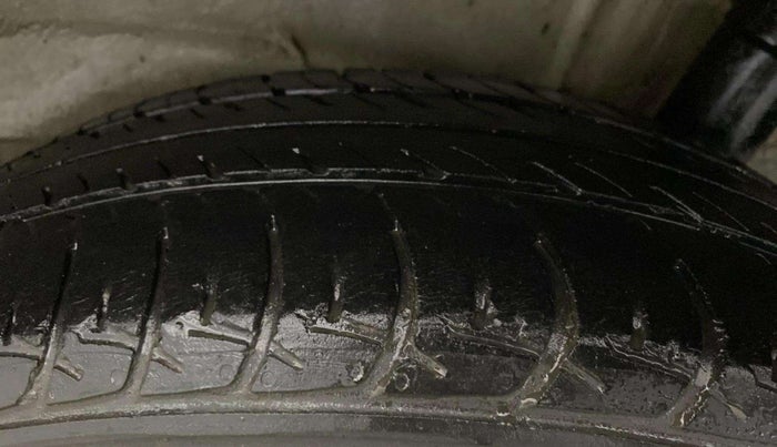 2019 Maruti New Wagon-R VXI (O) 1.2 AMT, Petrol, Automatic, 41,027 km, Left Rear Tyre Tread