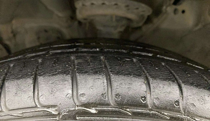 2017 Hyundai Creta SX PLUS 1.6 PETROL, Petrol, Manual, 38,972 km, Left Front Tyre Tread