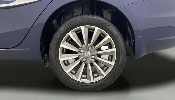 2022 Maruti Ciaz ALPHA  AT 1.5 SHVS PETROL, Petrol, Automatic, 8,222 km, Left Rear Wheel