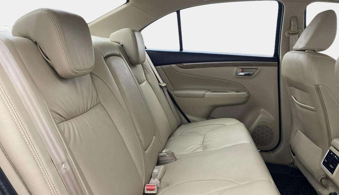 2022 Maruti Ciaz ALPHA  AT 1.5 SHVS PETROL, Petrol, Automatic, 8,222 km, Right Side Rear Door Cabin