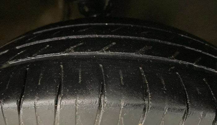 2019 Maruti Alto K10 VXI (O) AMT, Petrol, Automatic, 60,232 km, Right Front Tyre Tread