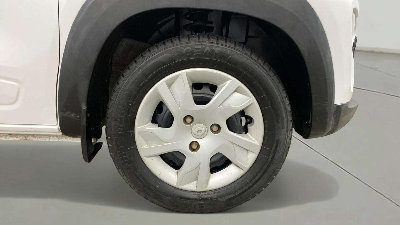 2022 Renault Kwid RXL 1.0 (O), Petrol, Manual, 63,035 km, Right Front Wheel