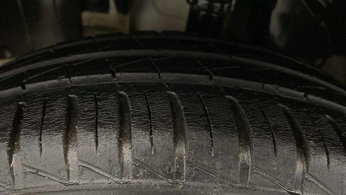 2022 Renault Kwid RXL 1.0 (O), Petrol, Manual, 63,035 km, Left Front Tyre Tread