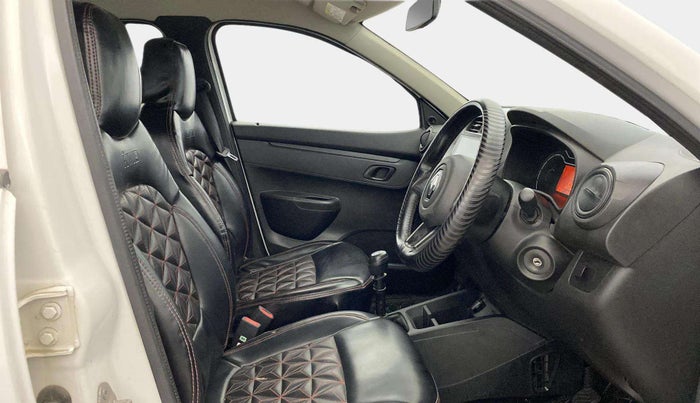 2022 Renault Kwid RXL 1.0 (O), Petrol, Manual, 63,035 km, Right Side Front Door Cabin