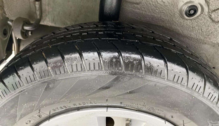2017 Maruti Celerio LXI, Petrol, Manual, 13,501 km, Right Rear Tyre Tread