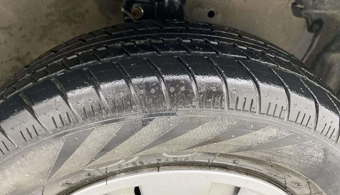 2017 Maruti Celerio LXI, Petrol, Manual, 13,501 km, Right Front Tyre Tread