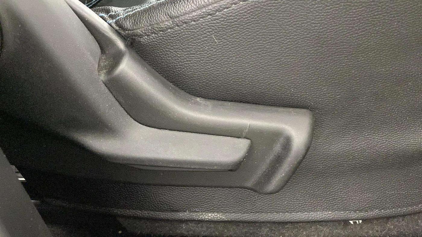 2021 Maruti IGNIS ZETA 1.2 AMT, Petrol, Automatic, 14,985 km, Driver Side Adjustment Panel