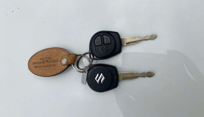 2018 Maruti Dzire VXI, Petrol, Manual, 71,122 km, Key Close Up