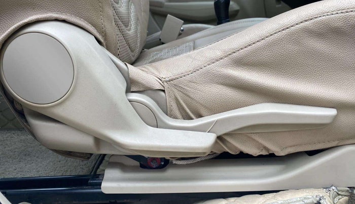 2018 Maruti Dzire VXI, Petrol, Manual, 71,122 km, Driver Side Adjustment Panel