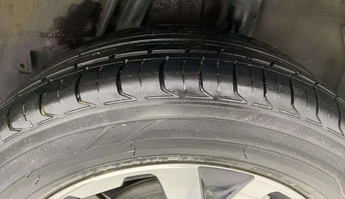 2017 Honda WR-V 1.2L I-VTEC VX MT, Petrol, Manual, 61,655 km, Left Rear Tyre Tread