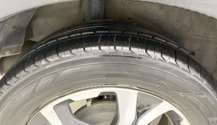 2017 Honda WR-V 1.2L I-VTEC VX MT, Petrol, Manual, 61,655 km, Right Rear Tyre Tread