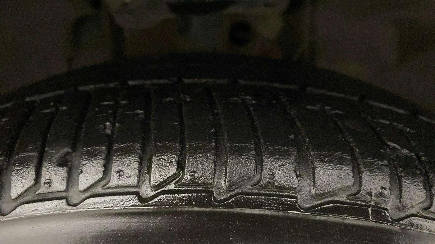 2022 Tata TIAGO NRG XZ AMT, Petrol, Automatic, 44,769 km, Right Front Tyre Tread