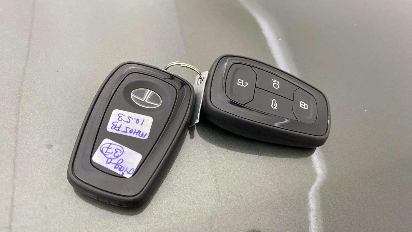 2022 Tata TIAGO NRG XZ AMT, Petrol, Automatic, 44,769 km, Key Close Up