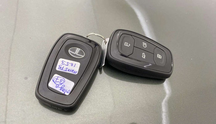 2022 Tata TIAGO NRG XZ AMT, Petrol, Automatic, 44,769 km, Key Close Up