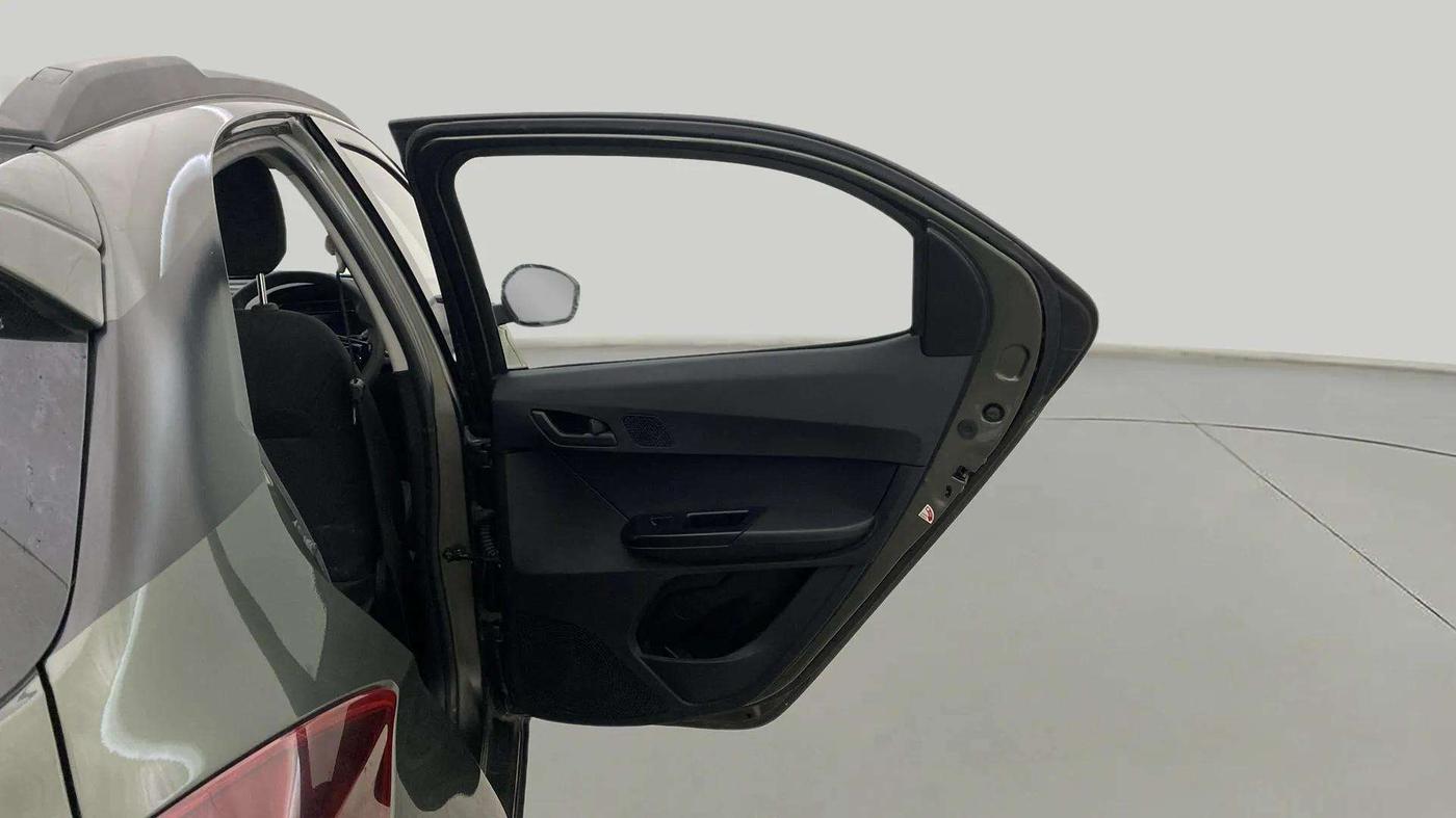 2022 Tata TIAGO NRG XZ AMT, Petrol, Automatic, 44,769 km, RHS Rear Door