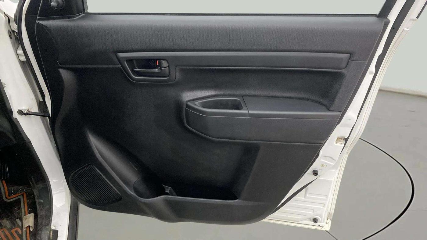 2021 Maruti S PRESSO VXI+, Petrol, Manual, 23,861 km, Driver Side Door Panels Control