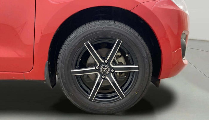 2022 Maruti Swift VXI AMT, Petrol, Automatic, 60,330 km, Right Front Wheel