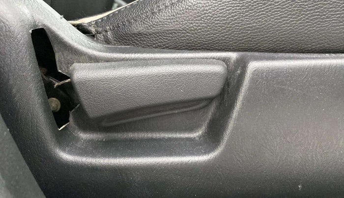 2019 Maruti Alto LXI, Petrol, Manual, 44,368 km, Driver Side Adjustment Panel